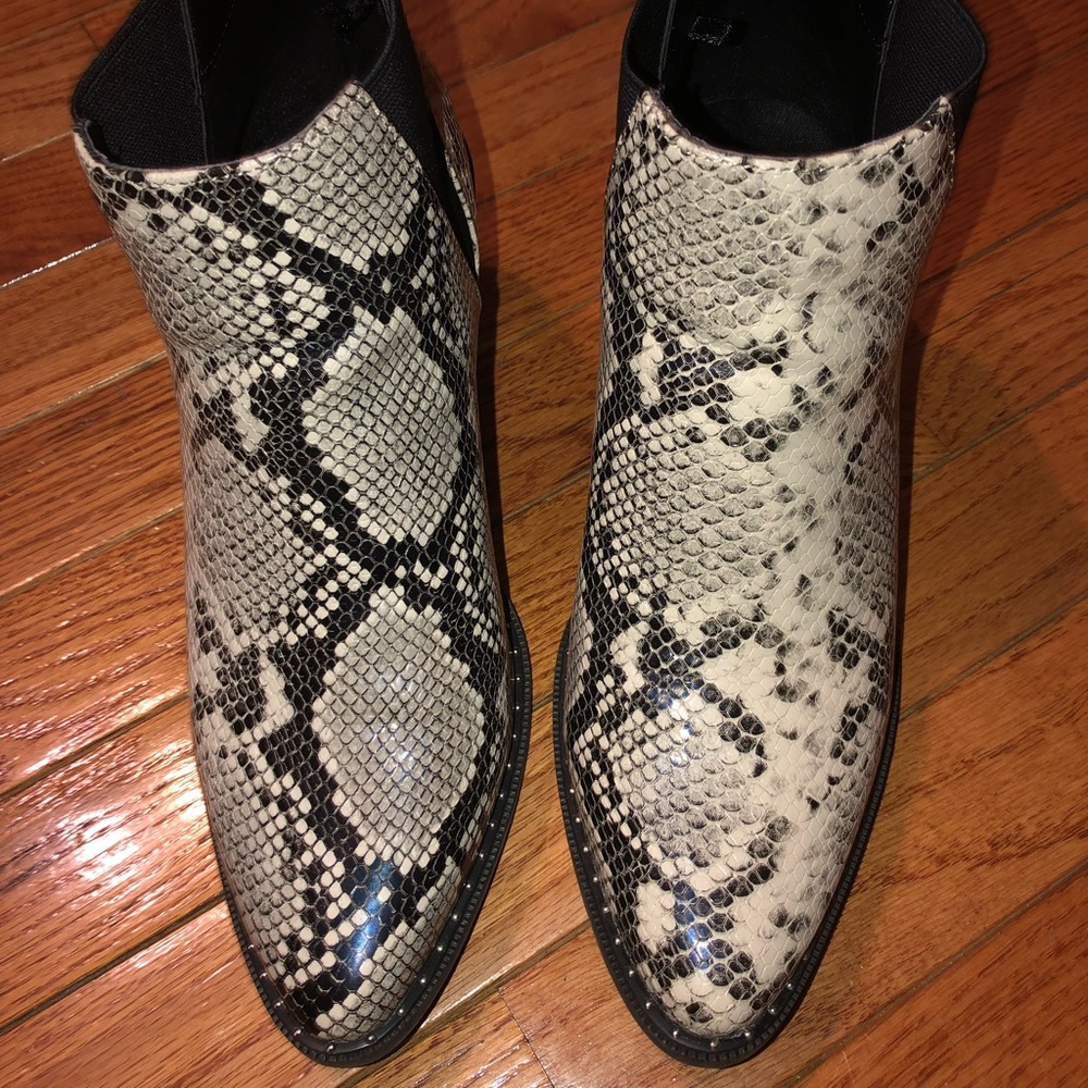 Stylish slip booties